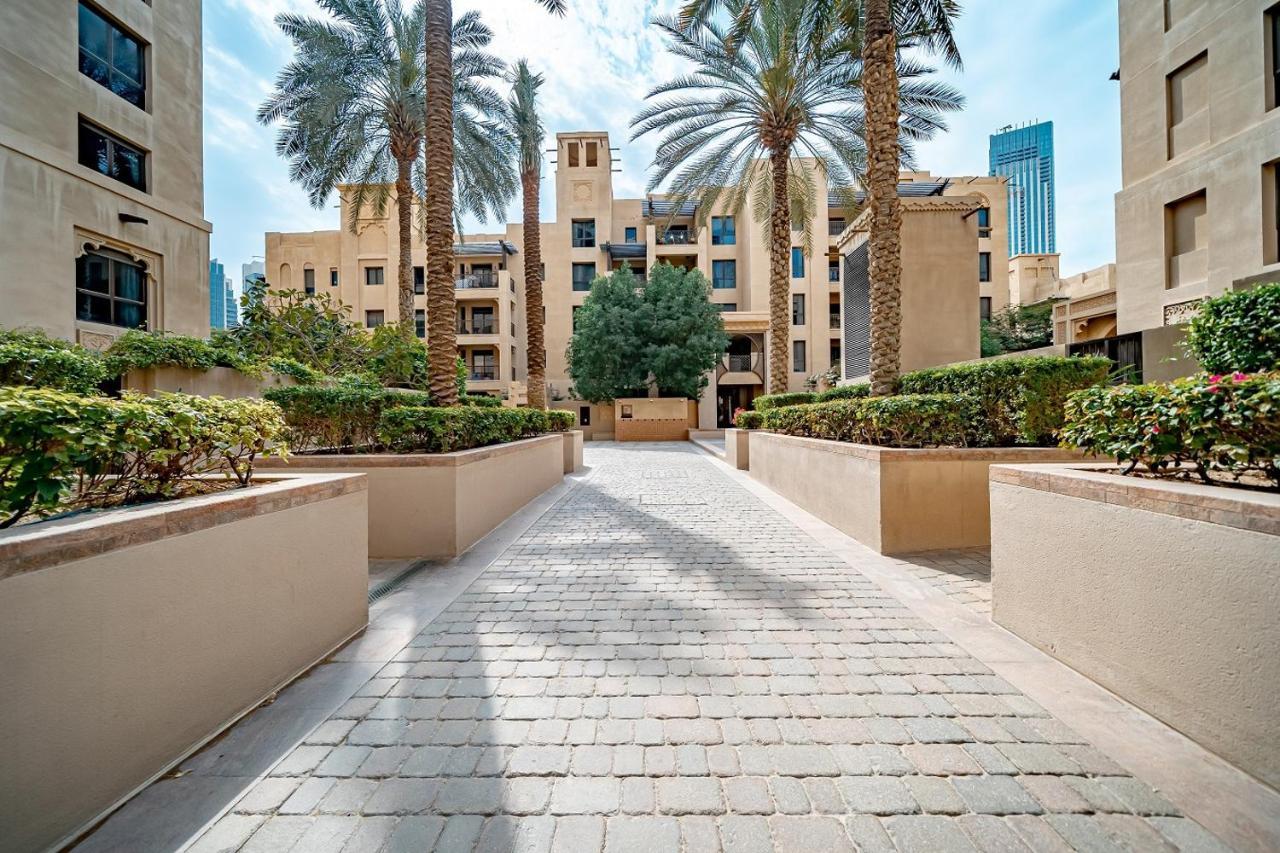 Higuests - Spacious Apt With Private Balcony In Old Town Dubai Exterior photo