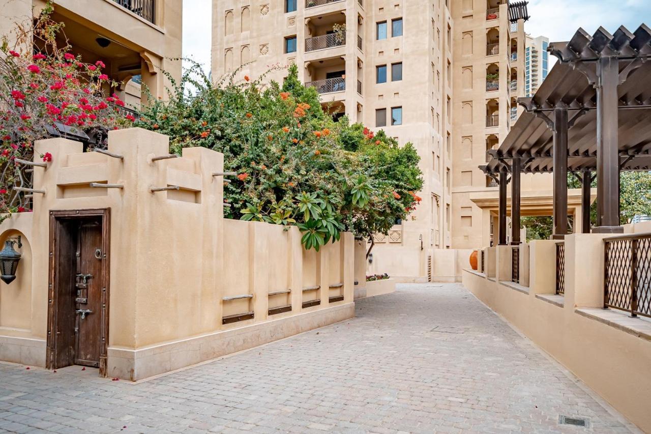 Higuests - Spacious Apt With Private Balcony In Old Town Dubai Exterior photo